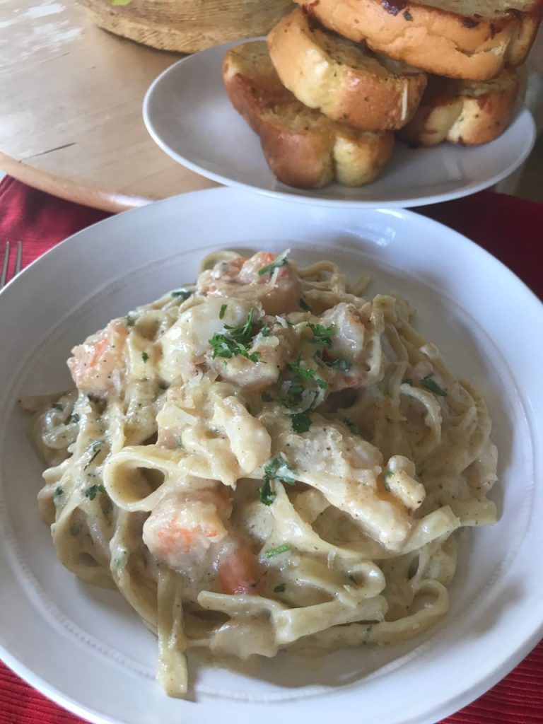 Creamy Shrimp and Scallop Fettuccine Alfredo · The Crafty Boomer